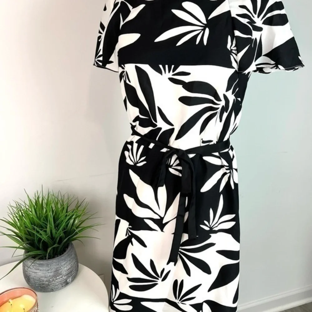 Tahari womens black and white Reverse Print Shift Dress size 4 - Picture 8 of 14